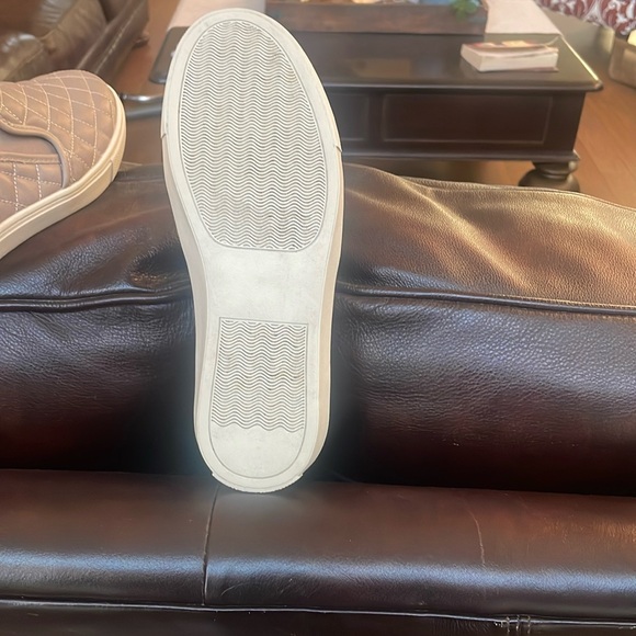 Steve Madden- Taupe Quilted Ecentrcq Sluo On Sneakers- Worn Once- 7 1/2 - Picture 9 of 10